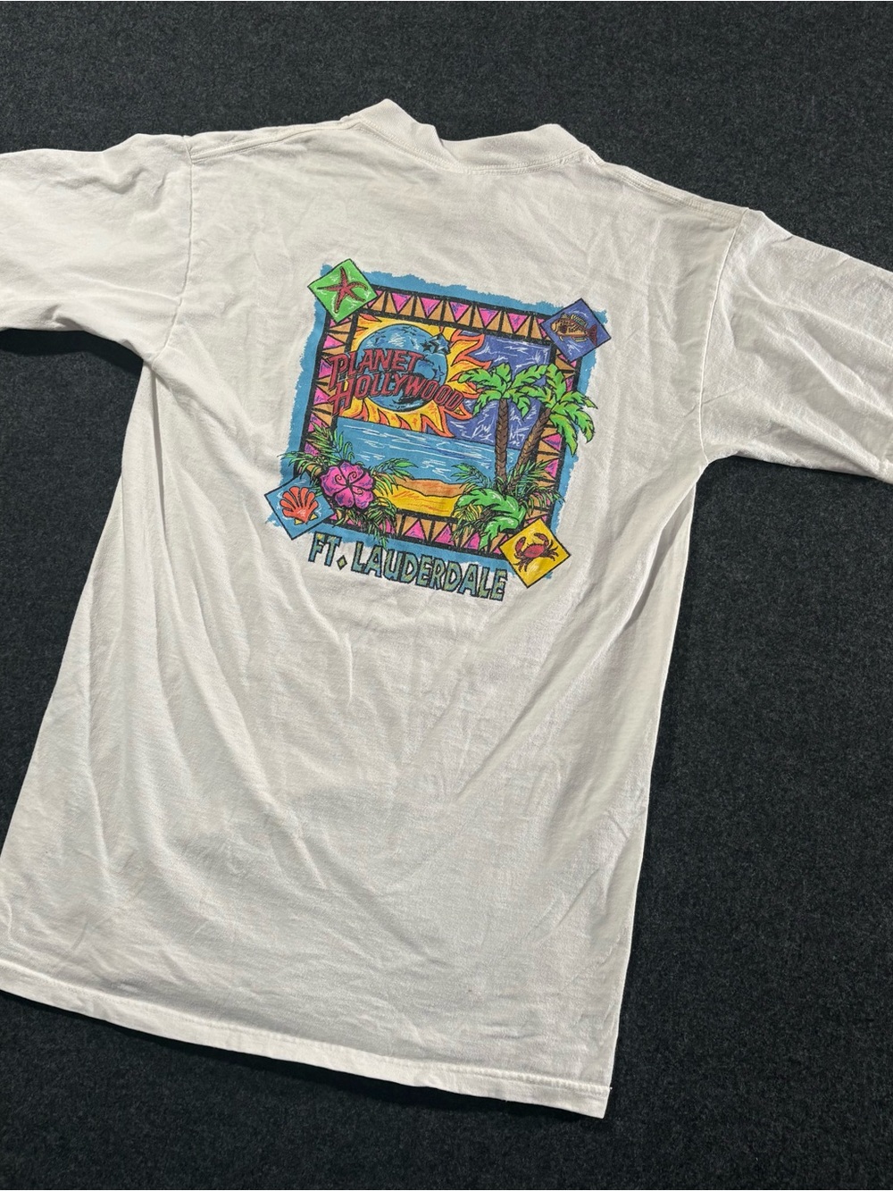 Vintage Men’s S Planet Hollywood Ft. Lauderdale Graphic White T-Shirt Y2K 90’s